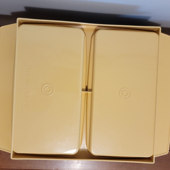 Vintage TUPPERWARE Deviled Egg Holder Carrier Tray Holds‎ 16 Eggs - Picture 7 of 8